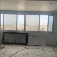 در و پنجره در حد نو