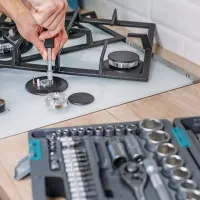 تعمیر تخصصی اجاق گاز صفحه‌ای در قم تعمیر در محل