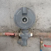 رگلاتور گاز خانه، انگلیسی اصلی، مایع یا شهری