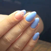 آموزش وخدمات کاشت ناخن