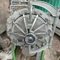 اتوکلاو 250 لیتر ژاپنی مشغول به کار
