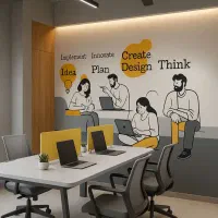 اپراتور و پشتیبان تلفنی خانم با فن بیان قوی