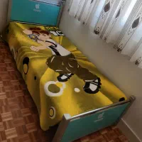 تخت وکمد