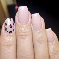 تخفیف 50درصدی خدمات ناخن با بهترین متریال