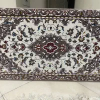پشتی زمینه کرم یک جفت