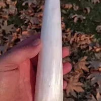 یک قطعه سلنایت تراش و پولیش خورده