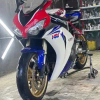 لاکاغذ cbr1000|موتورسیکلت|نوشهر, |دیوار