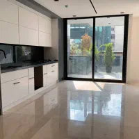 ۲۲۰ متر / نوساز /شمال جردن /۳ پارکینگ سندی