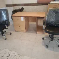 صندلی چرخدار ومیز