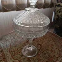 تعدادی ظروف خارجی کریستال