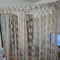 توری نوار پرده پشت پنجره ای طوری