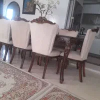 مبل ۷نفره و نهار خوری ۸نفره در حدنو و تابلو