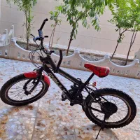 دوچرخه|دوچرخه، اسکیت، اسکوتر|گنبد کاووس, |دیوار