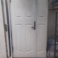 درب چوبی با چهارچوب