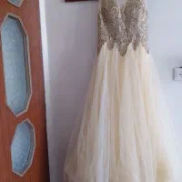 لباس عقد