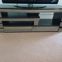 میز تلویزیون در حد نو