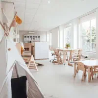 شریک برای اموزشگاه زبان کودک