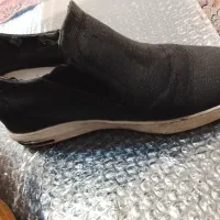 دو جفت کفش و کتونی