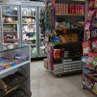 کارگر نیمه حرفه ای سوپر مارکت