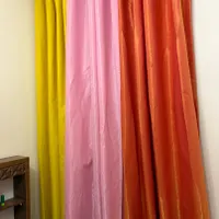 پرده ساتن در سه رنگ مختلف