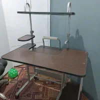 میز کامپیوتر چرخ دار