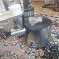 چرخ گوشت و آبمیوه گیری