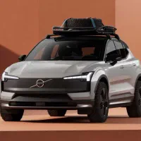 ولوو ex30 ultra twin cross country