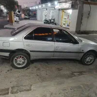 ماشین پژو ۴۰۵  رنگ نقره ای مدل ۹۰