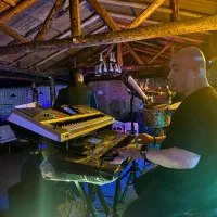 رولندE50|پیانو، کیبورد، آکاردئون|نشتارود, |دیوار