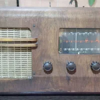 رادیو قدیمی عتیقه