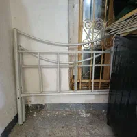 تخت خواب فلزی