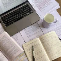 کتاب پایان‌نامه مقاله باساختار علمی قابل دفاع