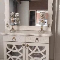 آینه کنسول و شمعدانی