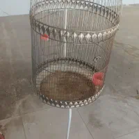 یک عدد قفس ایستاده