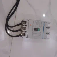 کلید برق اتوماتیک 200آمپر