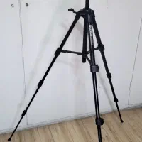 سه پایه دوربین benro