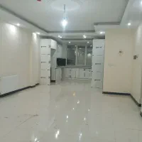 همکف جنوبی تخلیه حیاط در اختیار
