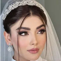 مدل میکاپ و شینیون آماده همکاری هستم