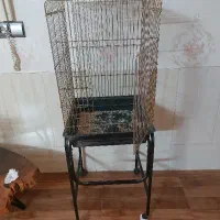 قفس بزرگ با پایه