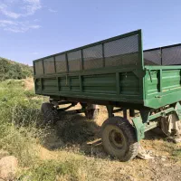 تریلی چهار چرخ