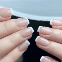 کاشت ناخن کمالشهر
