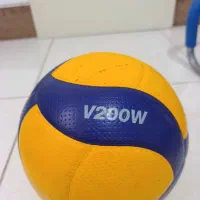 توپ والیبال