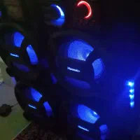 باند دوقلو بزرگ  با رقص نور و میکروفون