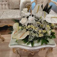 گل خیلی زیبا و مجلسی و با گل های طبیعی