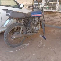موتور سیکلت پارکینگی
