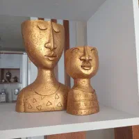 مجسمه یا گلدان یا تزیینی