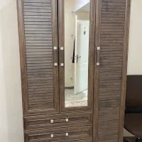 کمد و جاکفشی