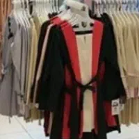 فروشنده خانم