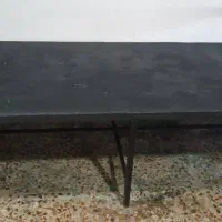 تخت فلزی