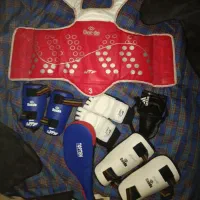 وسایل تکواندو و لباس مبارزه